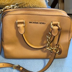 Michael kors brown bag